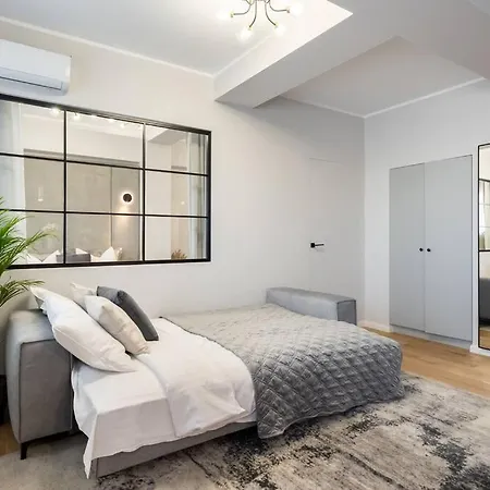 Spectacular Terrace Bright 2br Penthouse 아파트 부쿠레슈티