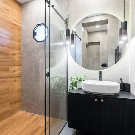 Spectacular Terrace Bright 2br Penthouse * ブカレスト