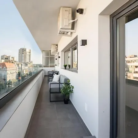 Spectacular Terrace Bright 2br Penthouse * Бухарест
