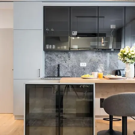 Spectacular Terrace Bright 2br Penthouse Apartment