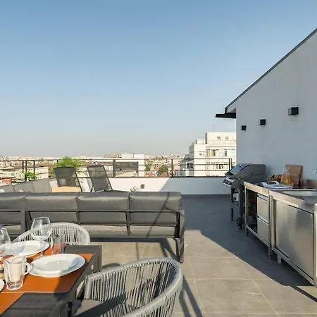 Spectacular Terrace Bright 2br Penthouse Apartment
