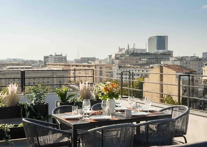 Апартаменти Spectacular Terrace Bright 2br Penthouse *