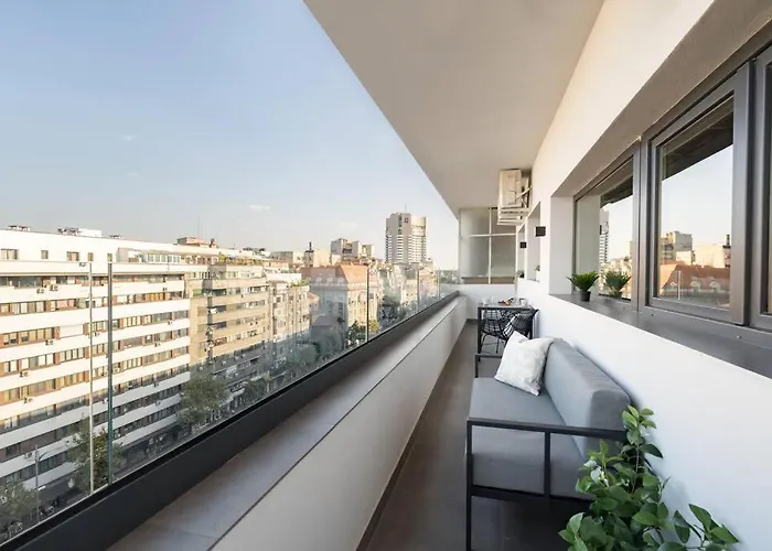 Spectacular Terrace Bright 2br Penthouse Апартаменти Бухарест