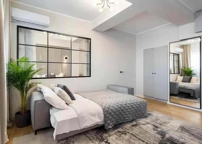 Spectacular Terrace Bright 2br Penthouse Апартаменти Бухарест