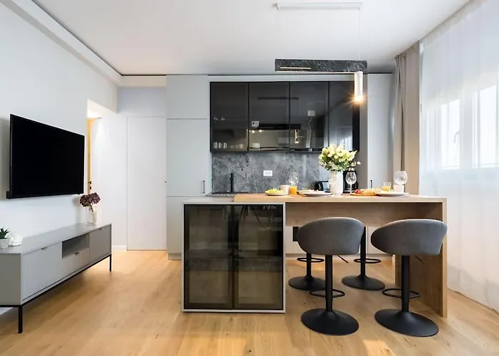 Spectacular Terrace Bright 2br Penthouse Апартаменты *