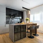 Apartament Spectacular Terrace Bright 2br Penthouse