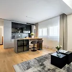 Spectacular Terrace Bright 2br Penthouse * Bucureşti