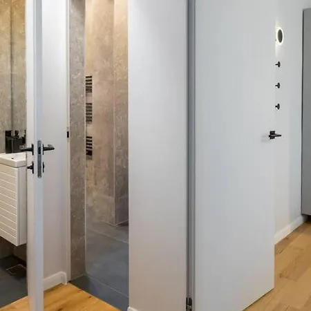 Spectacular Terrace Bright 2br Penthouse