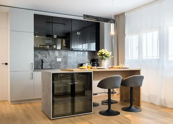 Spectacular Terrace Bright 2br Penthouse